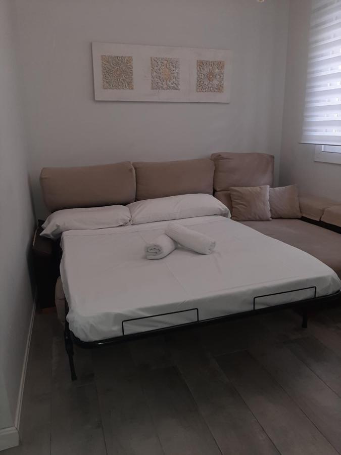 Los Nidos Carihuela New&Beach ตอร์เรโมลิโนส ภายนอก รูปภาพ