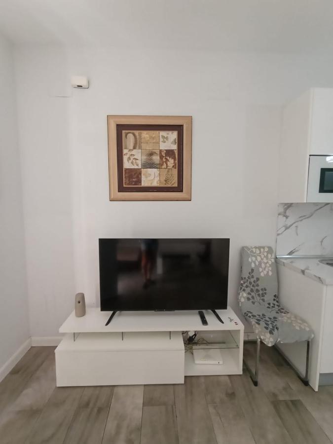 Los Nidos Carihuela New&Beach ตอร์เรโมลิโนส ภายนอก รูปภาพ