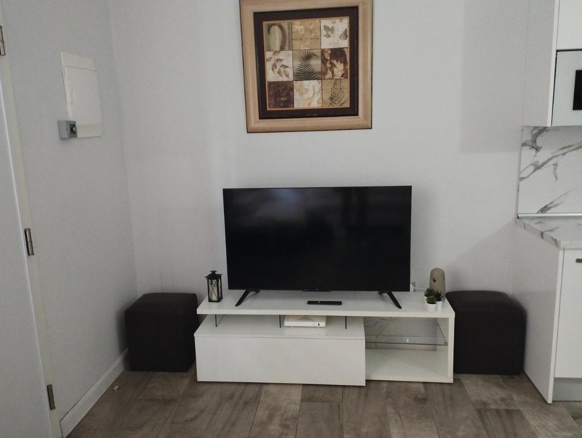 Los Nidos Carihuela New&Beach ตอร์เรโมลิโนส ภายนอก รูปภาพ