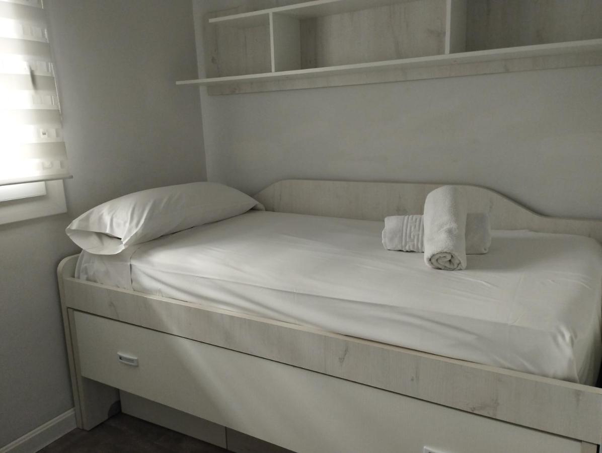 Los Nidos Carihuela New&Beach ตอร์เรโมลิโนส ภายนอก รูปภาพ